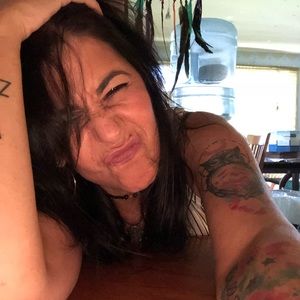 Meet your Posher, Christine